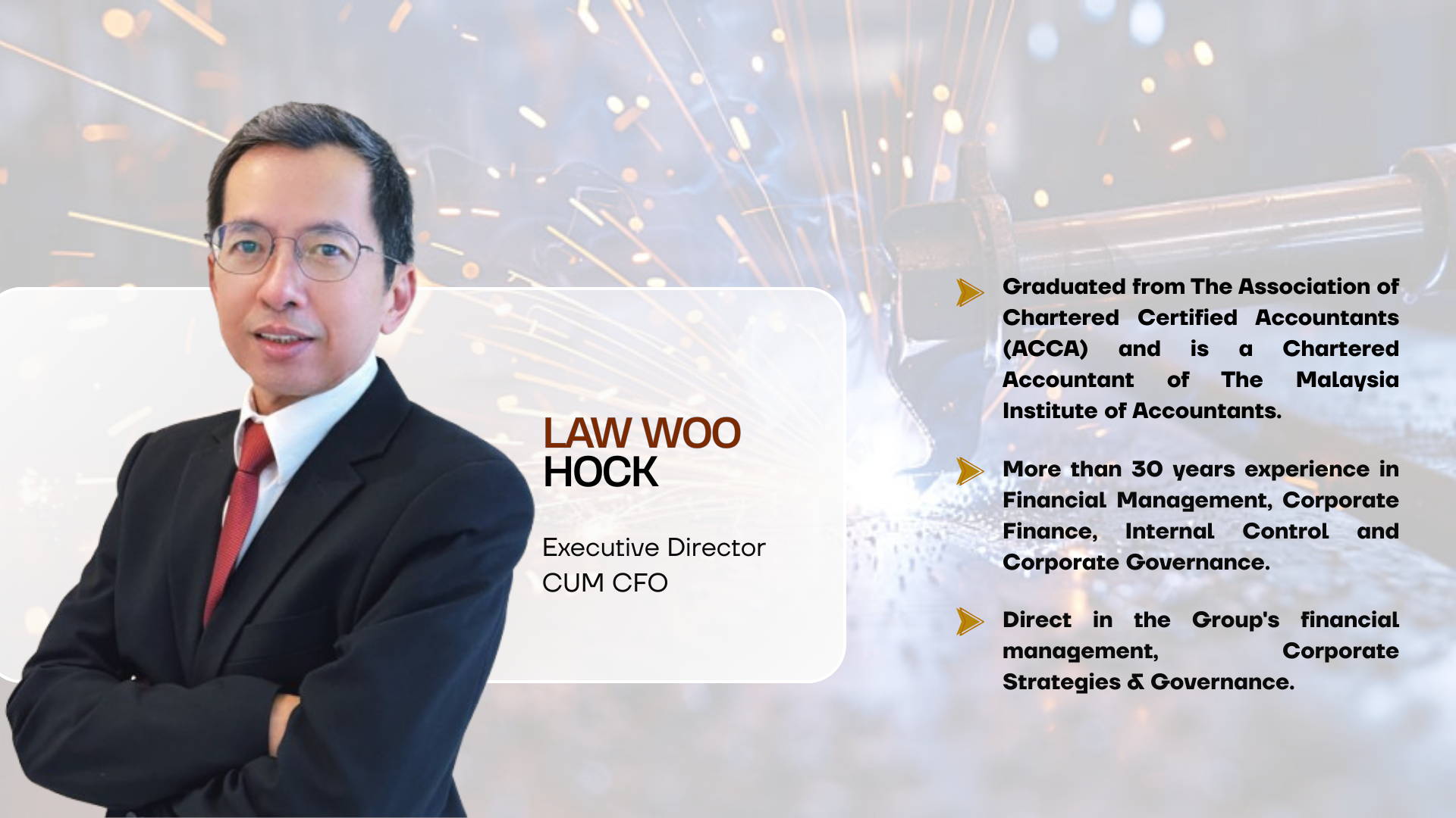 blue and red modern creative director portfolio presentation (22)